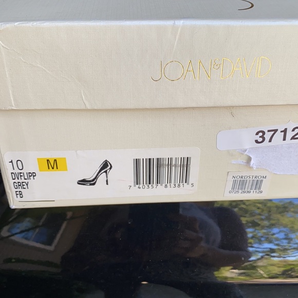 Joan & David grey heel good condition 
5 inch - Picture 3 of 7